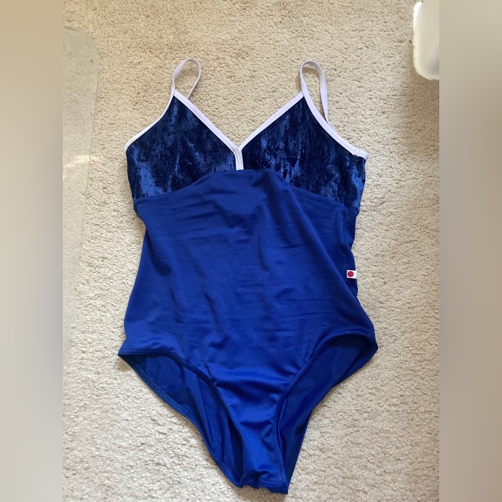 Yumiko Daria in Navy